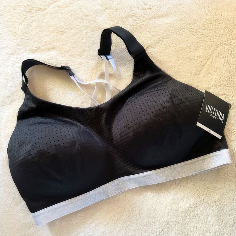 Victoria’s Secret Black and Silver Sports Bra 38D New with Tags